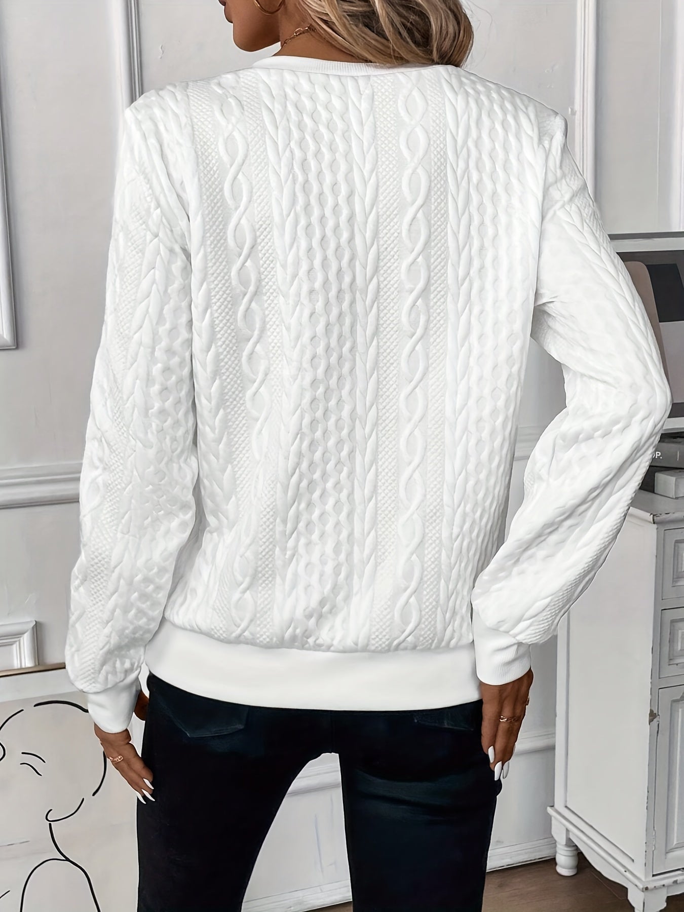 CLÉMENCE - ELEGANT AND STYLISH KNITTED SWEATER