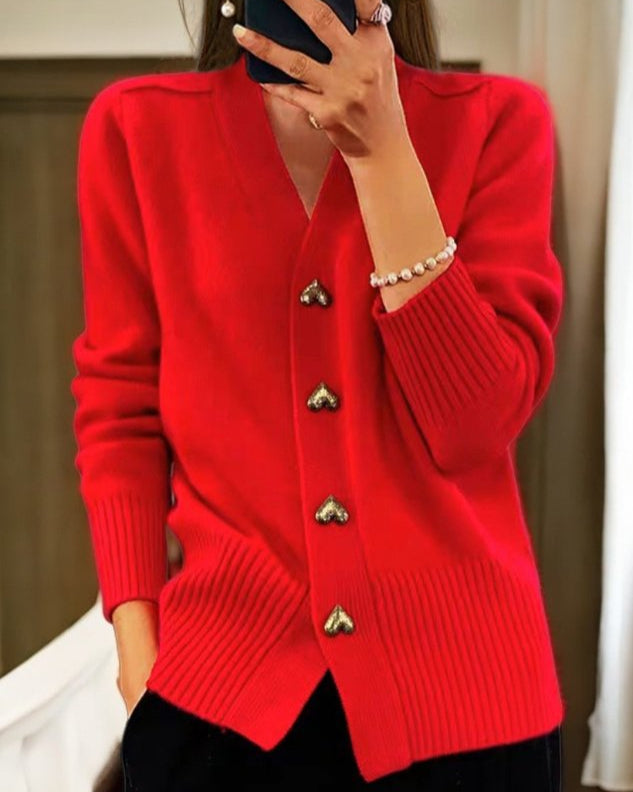 LYNDA | Elegant Cardigan with Heart-Shaped Buttons